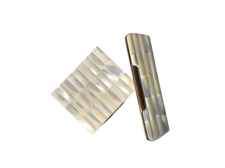 Pearl compact and comb